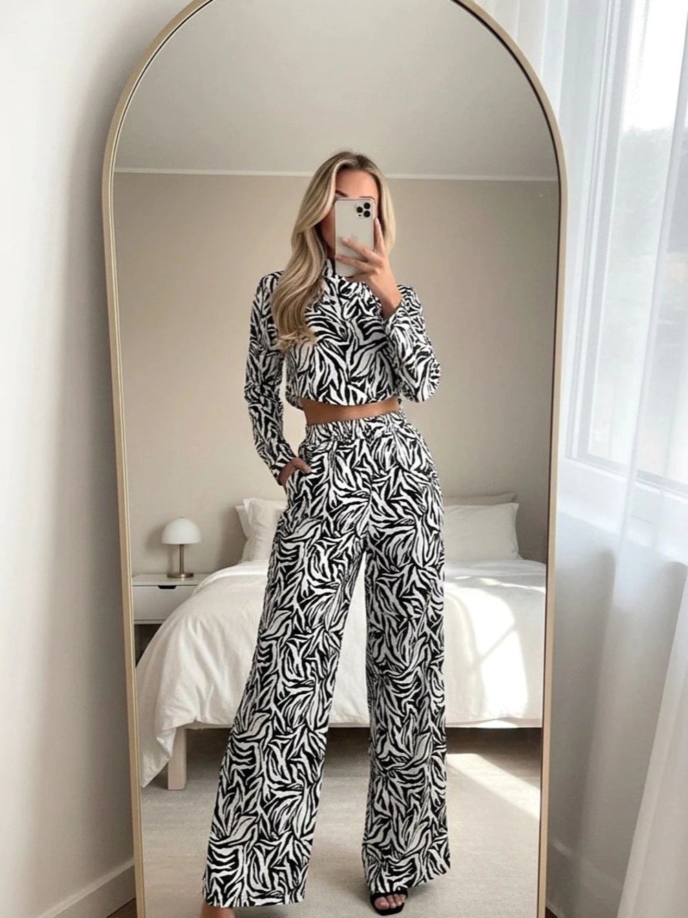 MONA MORE Zebra Print Crop Top Wide Leg Pants Set Size Small